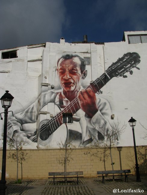 Mural en fachada de Tudela