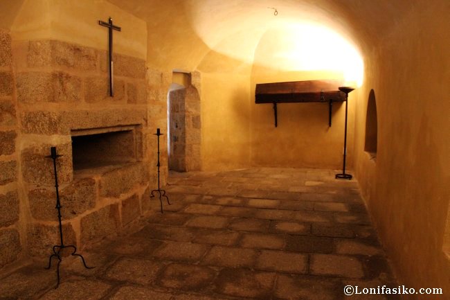 Cripta que Carlos V mandó construir para su entierro en el Monasterio de Yuste