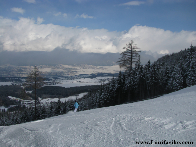 Pistas amplias y buena nieve van de la mano en Patscherkofel