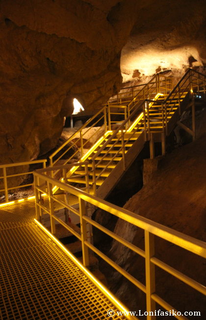 Visitas guiadas Cuevas de Arrikrutz en Oñati