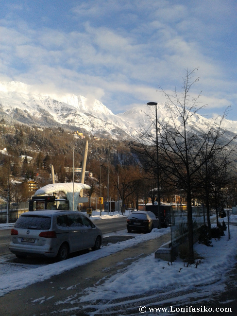 Una de las paradas del skibus gratuito, que recorre los hoteles en Innsbruck