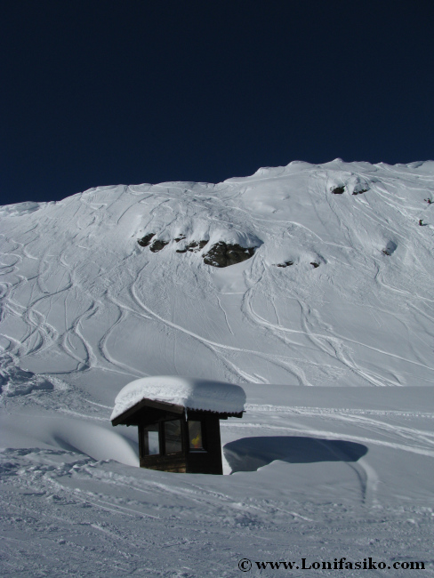 Powder o nieve virgen en la estación de esquí de Axamer Lizum