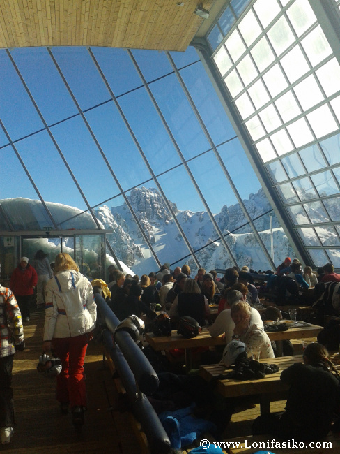 Restaurante panorámico en la cota Hoadl de Axamer Lizum