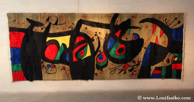 Colorido tapiz de Joan Miró