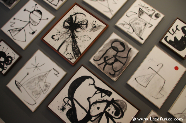 Dibujos y pinturas varias de Joan Miró