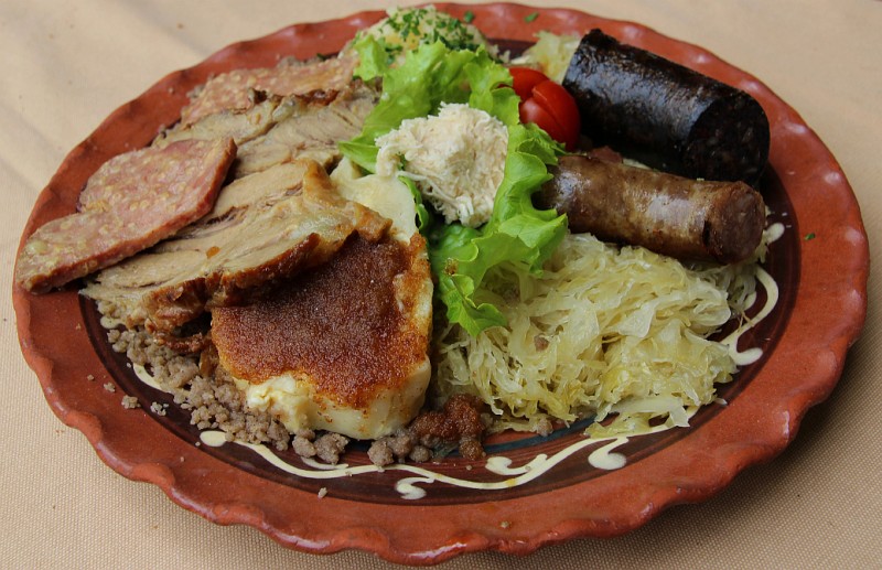 Comer platos típicos de la cocina eslovena