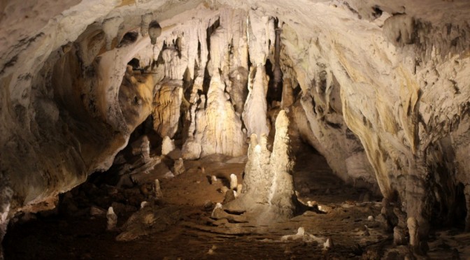 Formaciones de calcita en cuevas