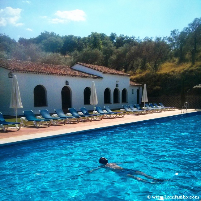 Hotel con piscina en Aracena