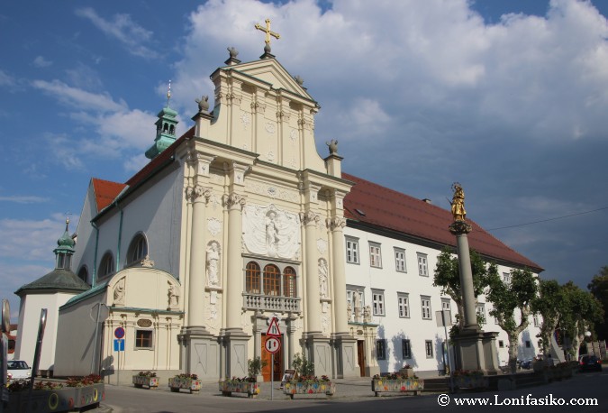 Monasterios e iglesias en Ptuj