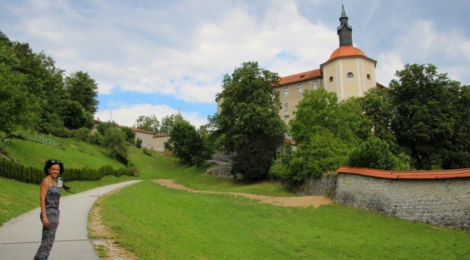 Paseo histórico y chapuzón episcopal en Škofja Loka, la ciudad de los obispos