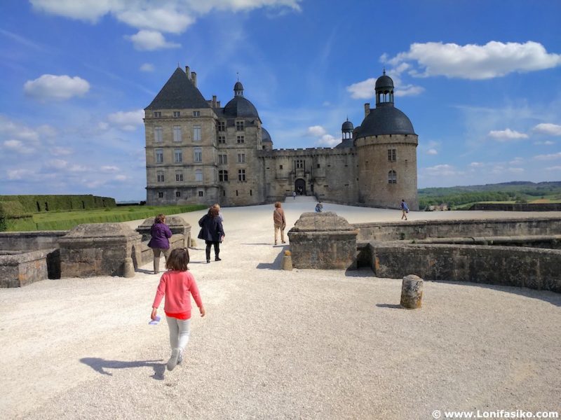 dordona perigord con niños hautefort