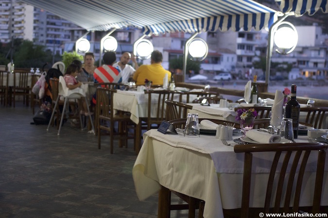 riviera albanesa restaurantes himare