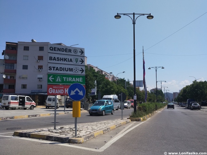 albania carreteras señales