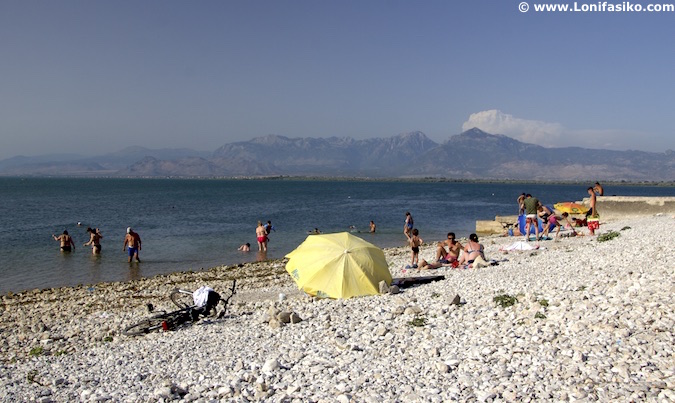 Playas Lago Shkodër Albania