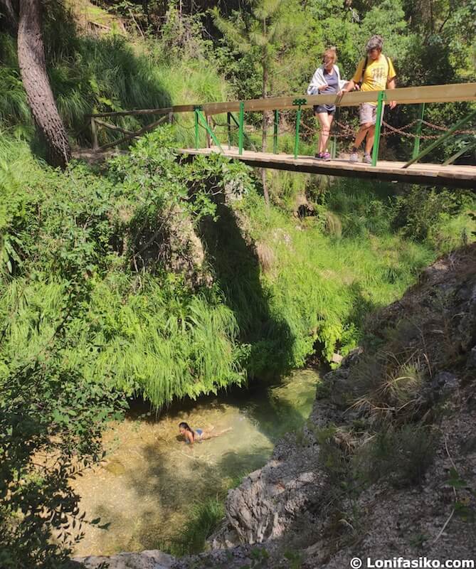 prohibido bañarse en el rio borosa