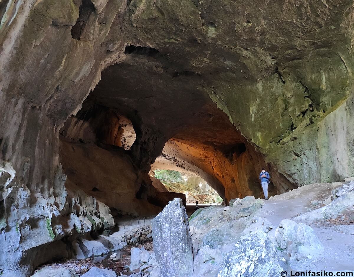 cuevas de zugarramurdi en navarra